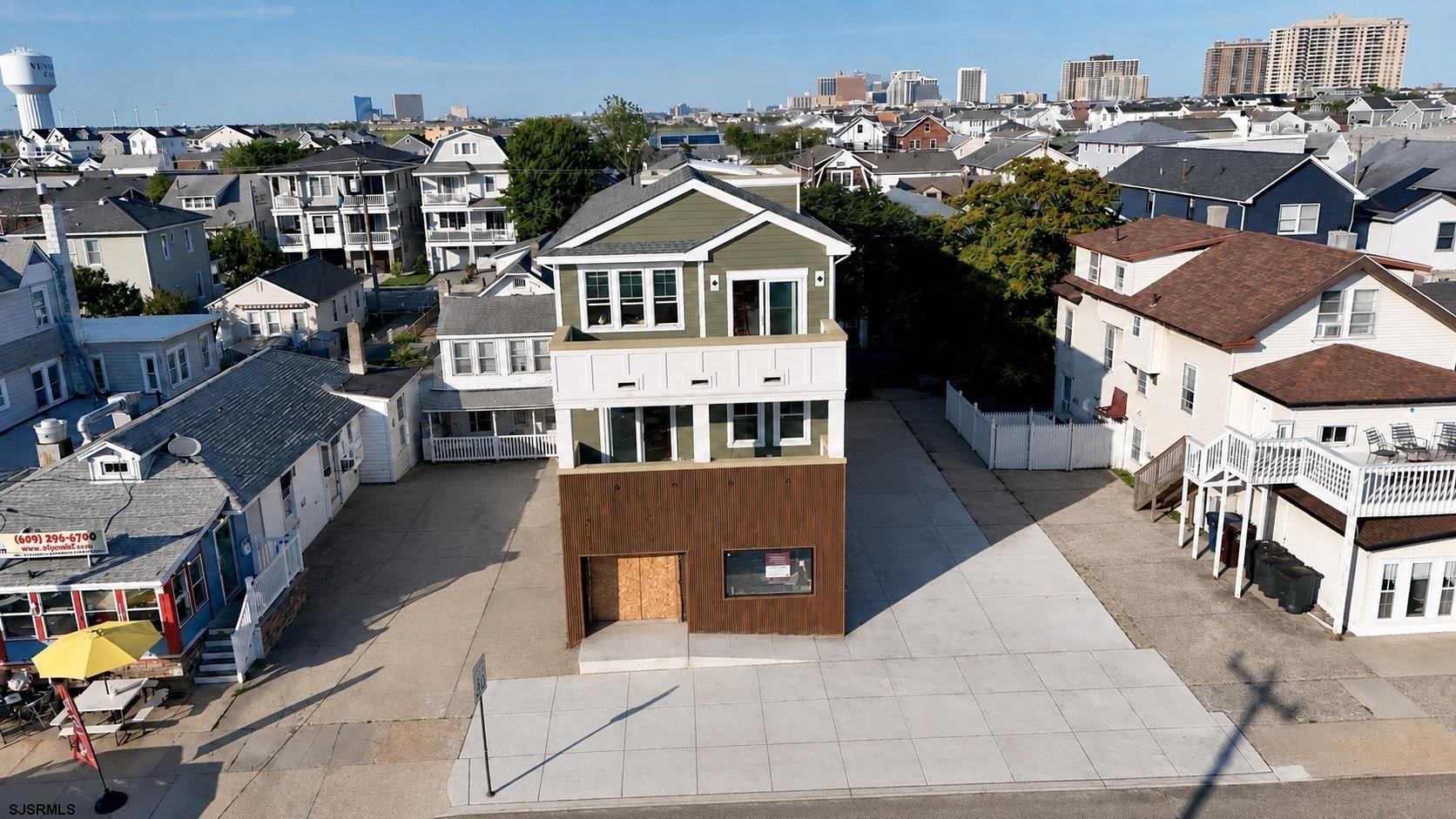 Property Image for 111 N Dorset