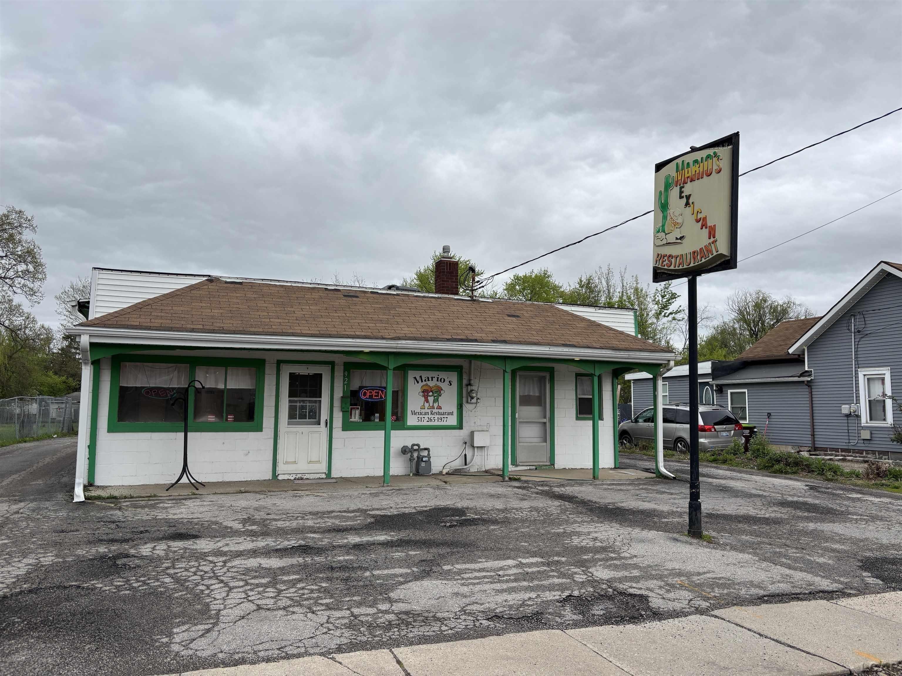 Property Image for 921 E Beecher Street