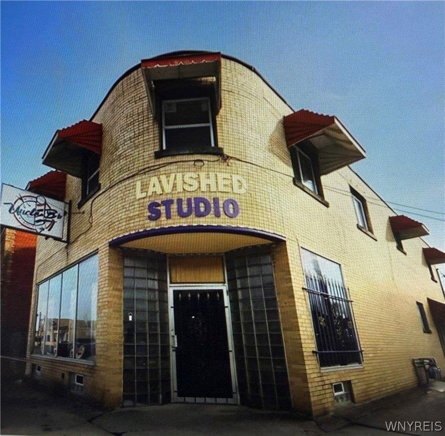 Property Image for 2101 Pine Avenue