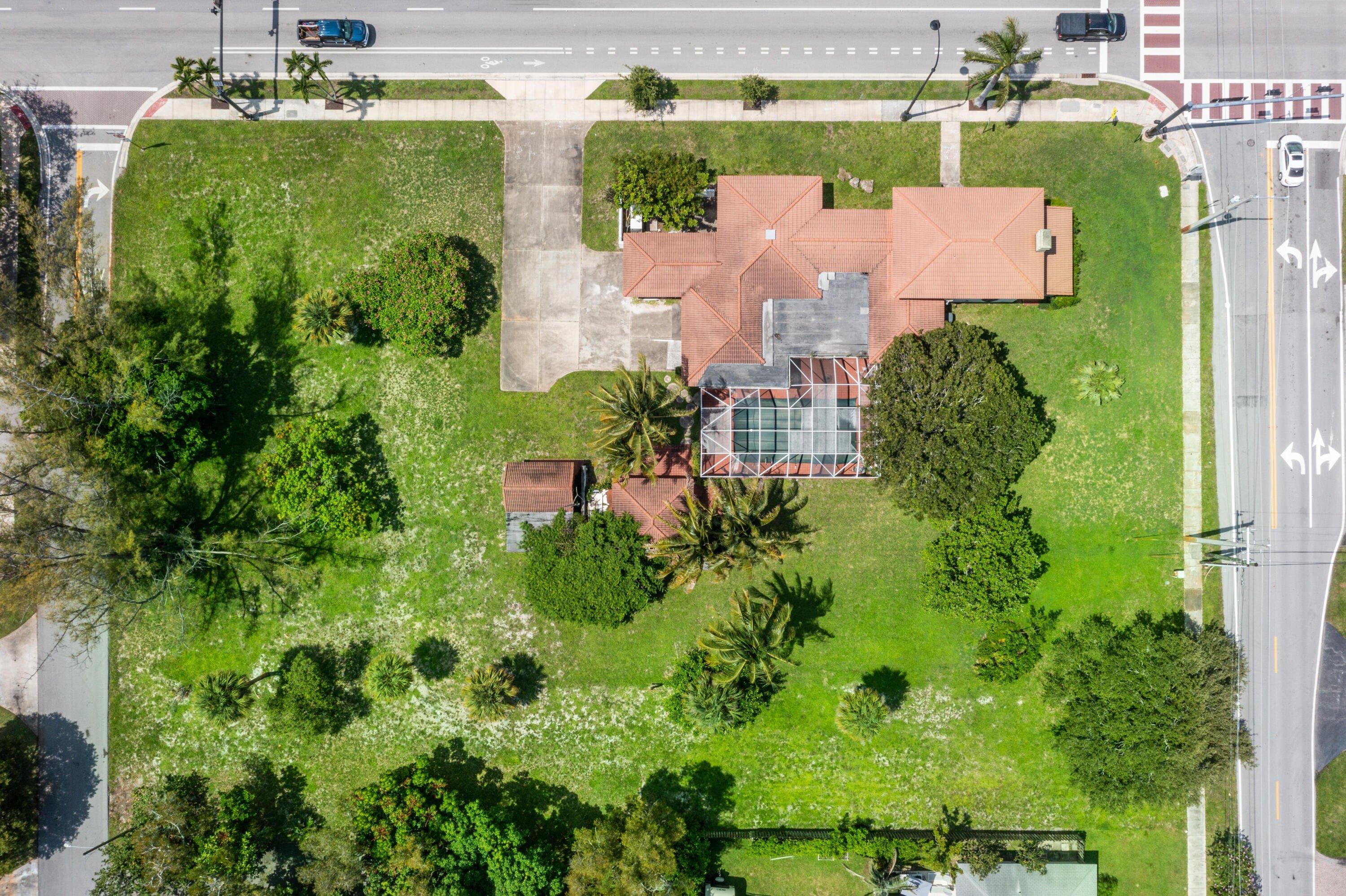Property Image for 556 E Hillsboro Boulevard