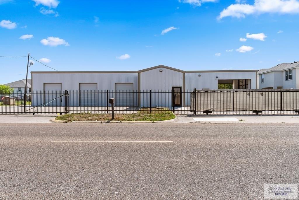 Property Image for 3202 E Grimes Rd 1