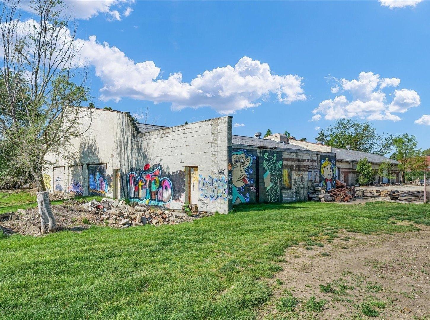 Property Image for 121 E Neal Drive 1