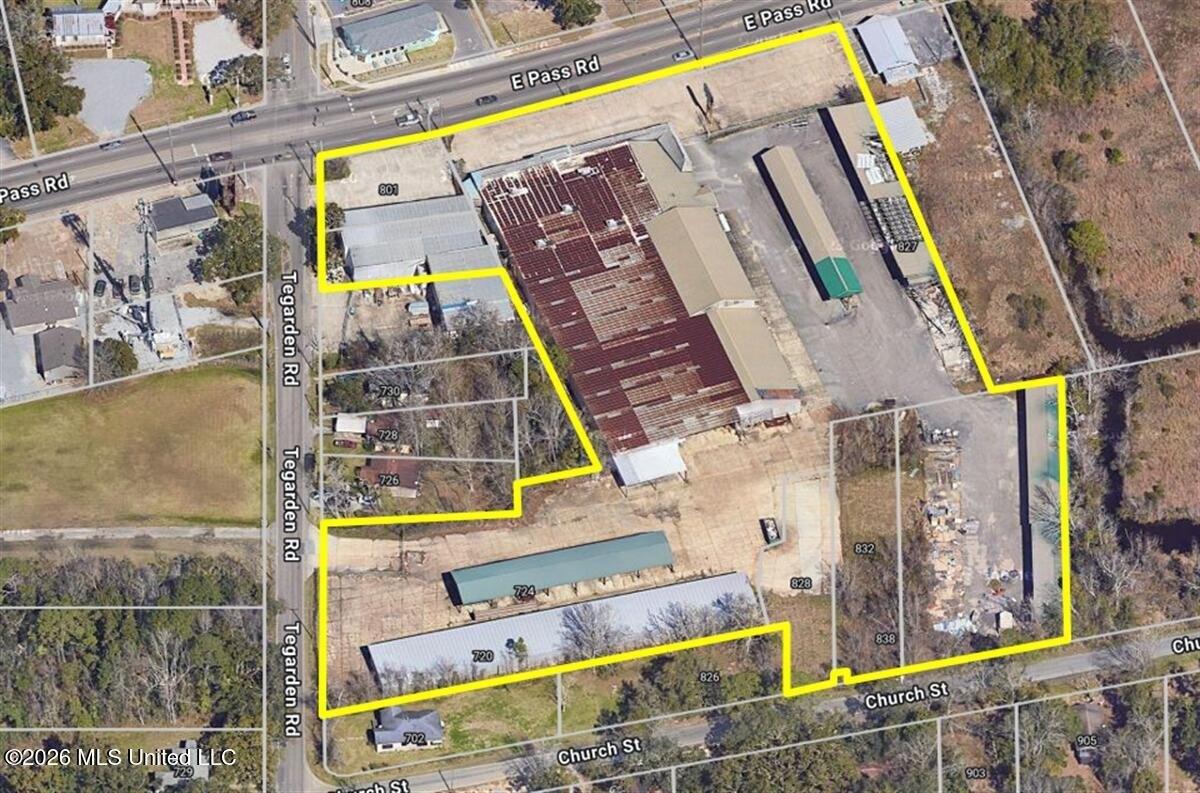Property Image for 813 E Pass Rd, Gulfport, MS 39507