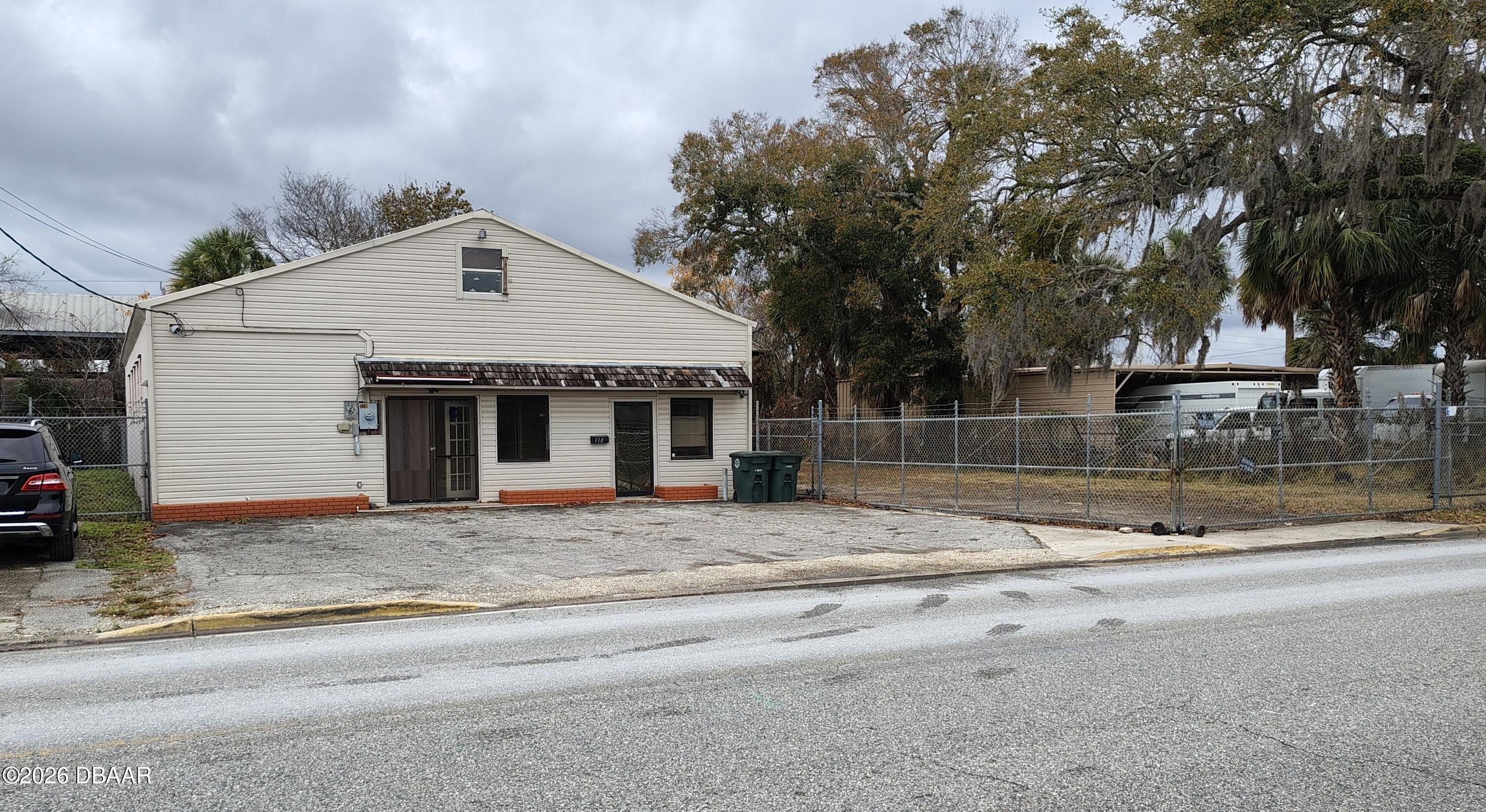 Property Image for 318 N Segrave Street