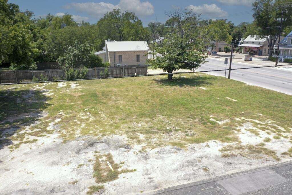 Property Image for 611 N Llano St