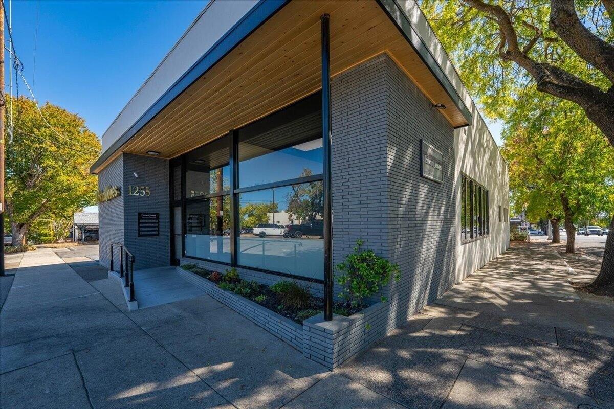 Property Image for 1255 Sacramento Street