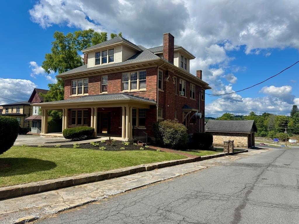 Property Image for 600 S Oakwood Ave.