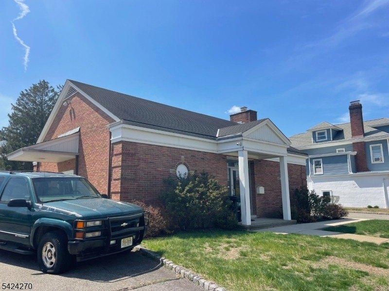 Property Image for 75 E Main St