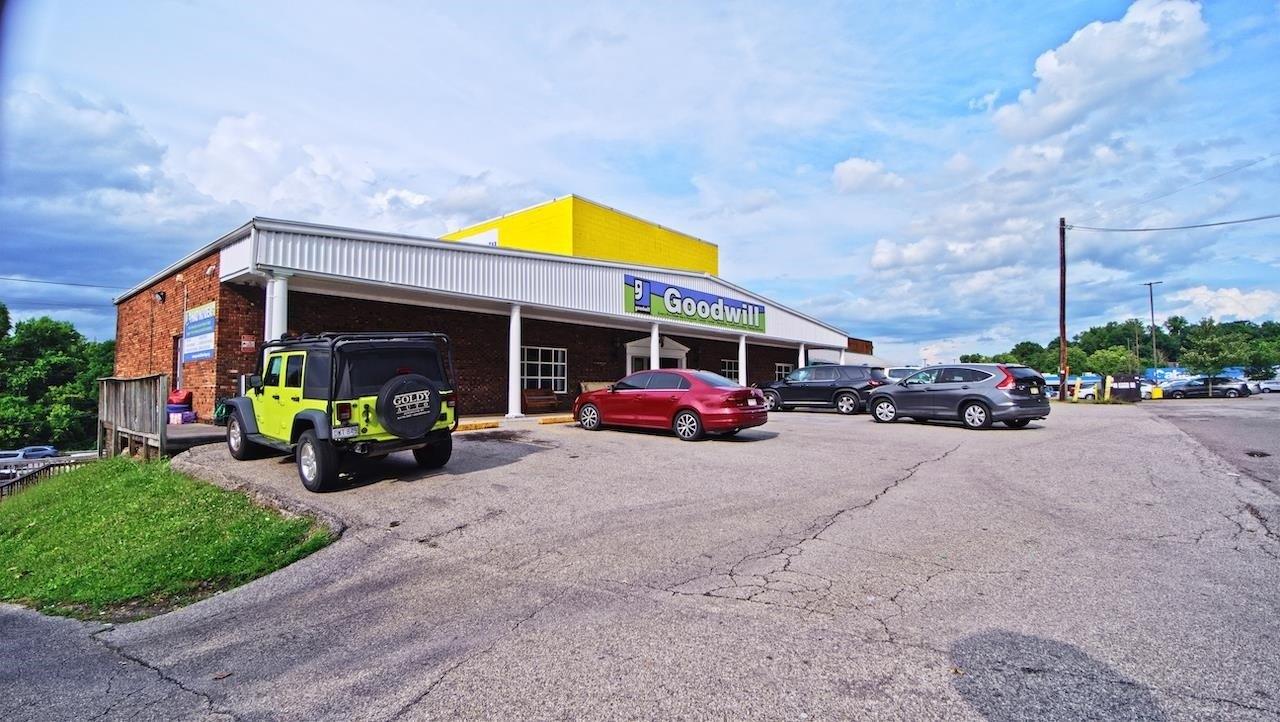 Property Image for 3000 Parkway Drive