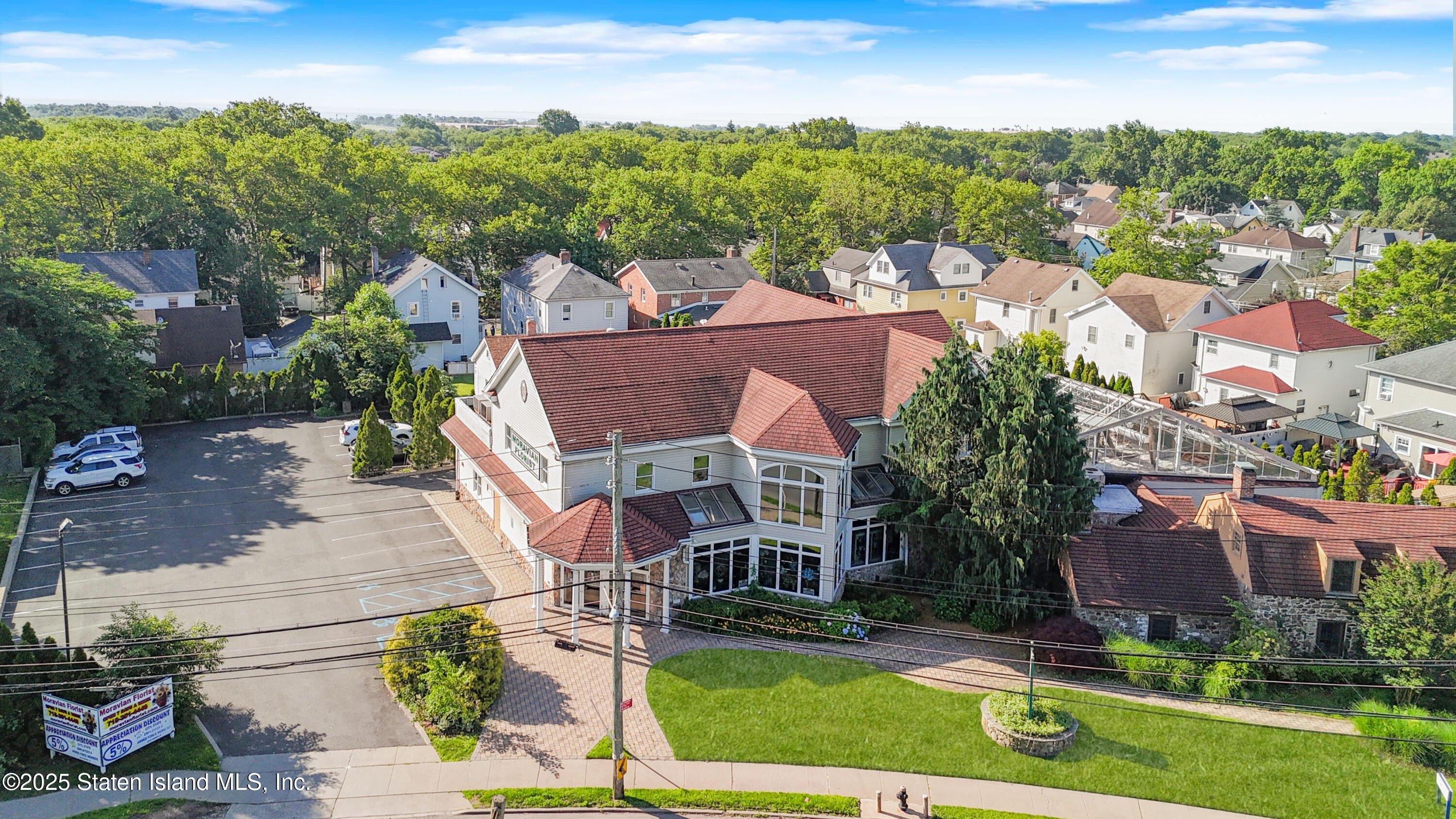 Property Image for 2286 Richmond Road