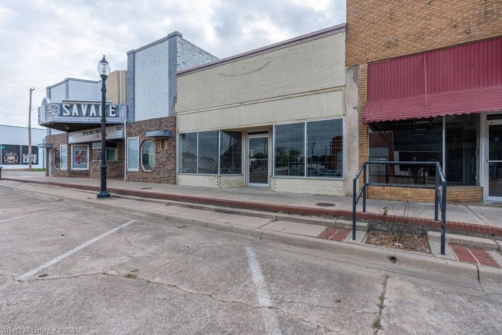 Property Image for 172 N Broadway AVE