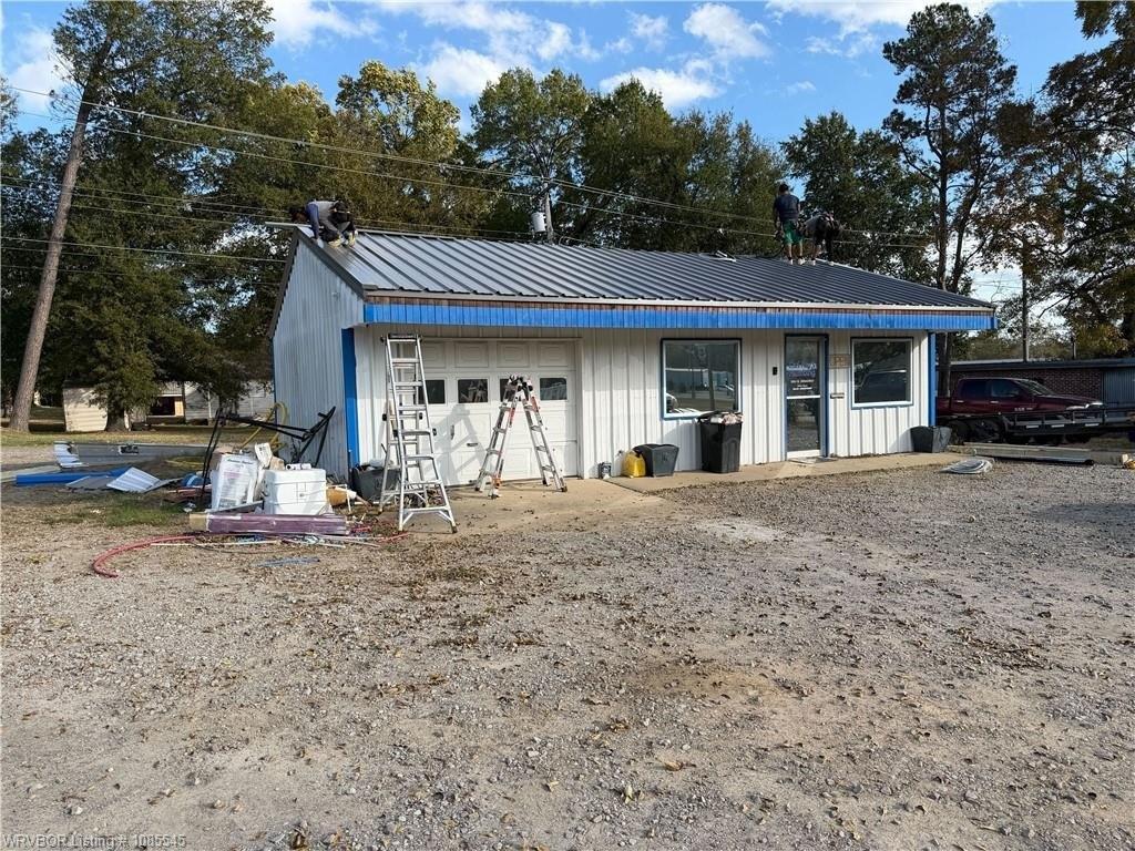 Property Image for 1004 N Broadway