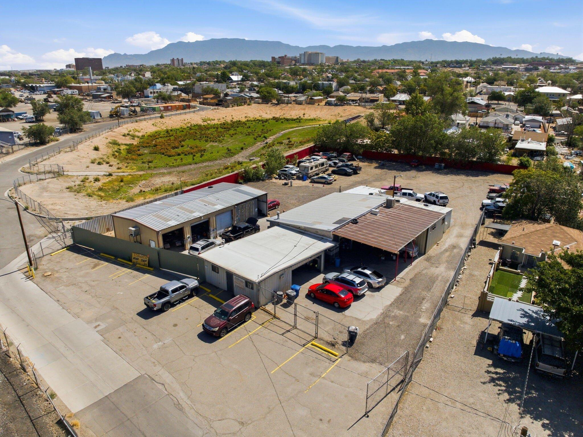 Property Image for 800 Commercial Street SE
