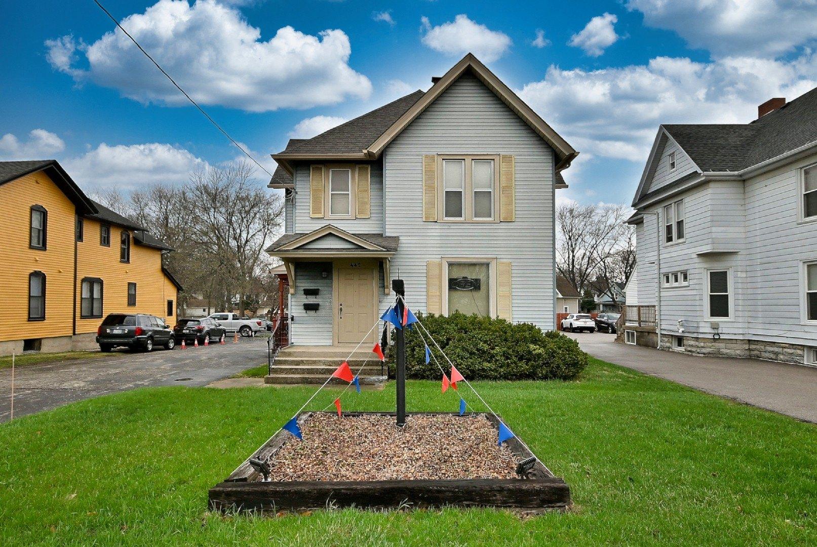 Property Image for 442 N Lake Street N