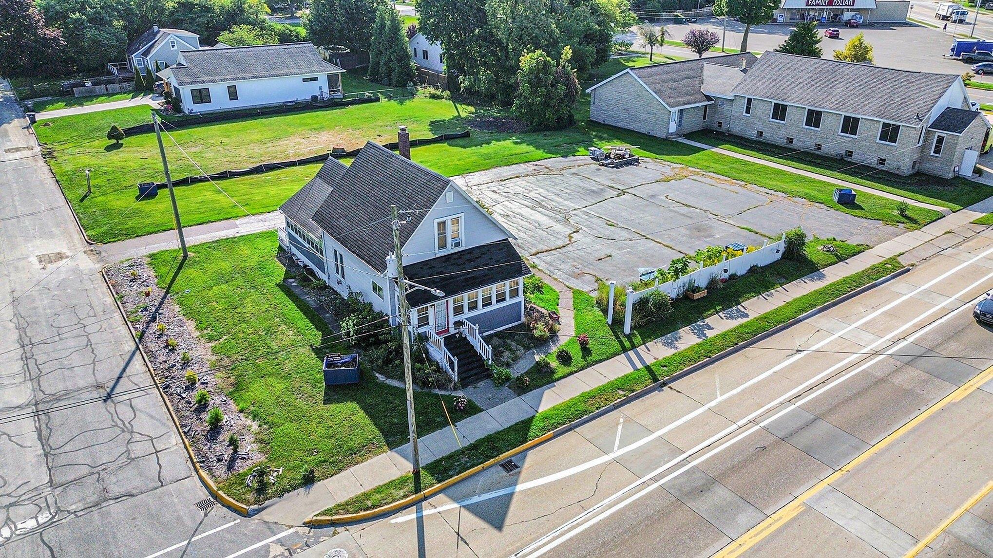 Property Image for 555 Broadway Street