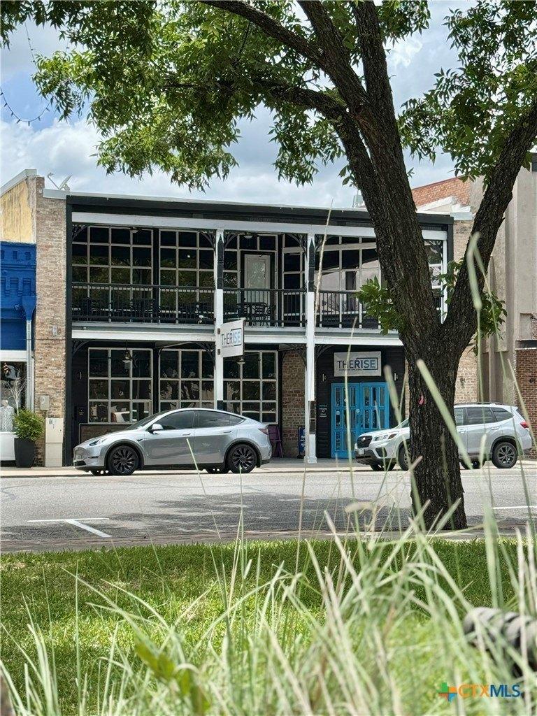 Property Image for 204 S Austin Street