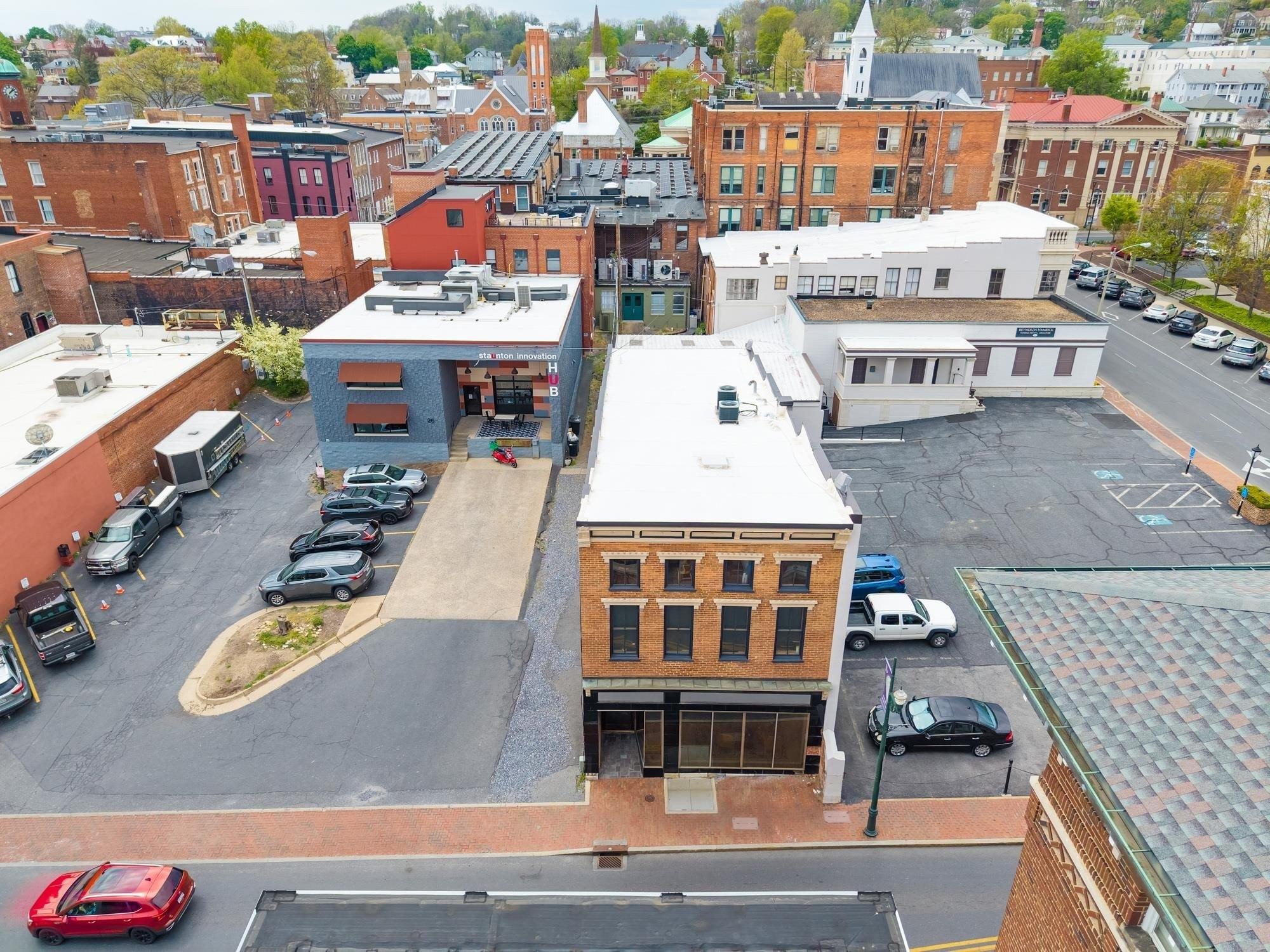 Property Image for 32 N Augusta St