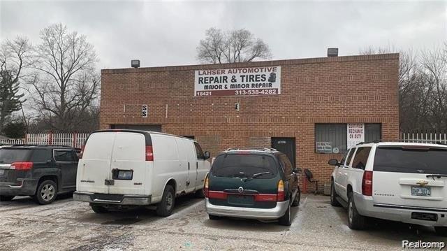 Property Image for 18421 LAHSER Road