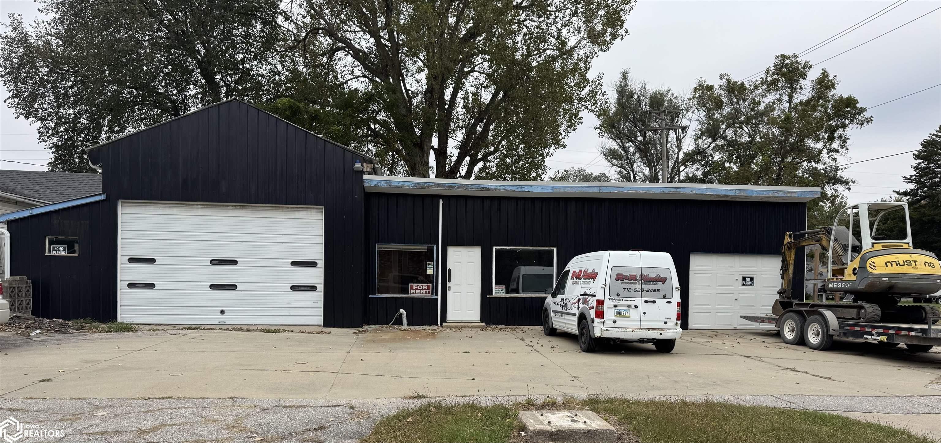 Property Image for 103 N 2Nd Street