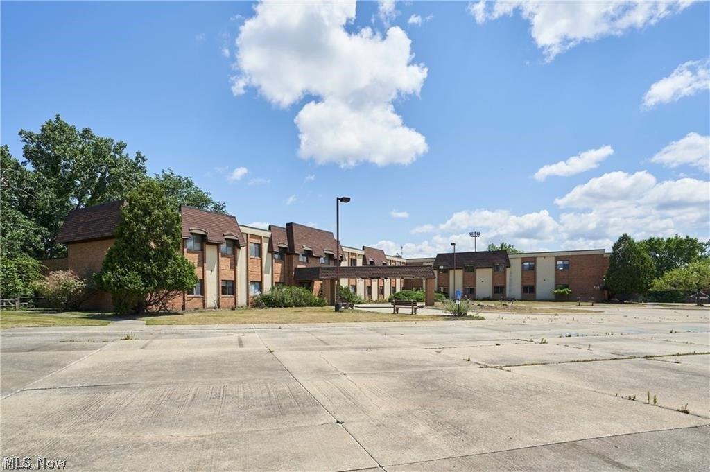 Property Image for 16231 Broadway Avenue