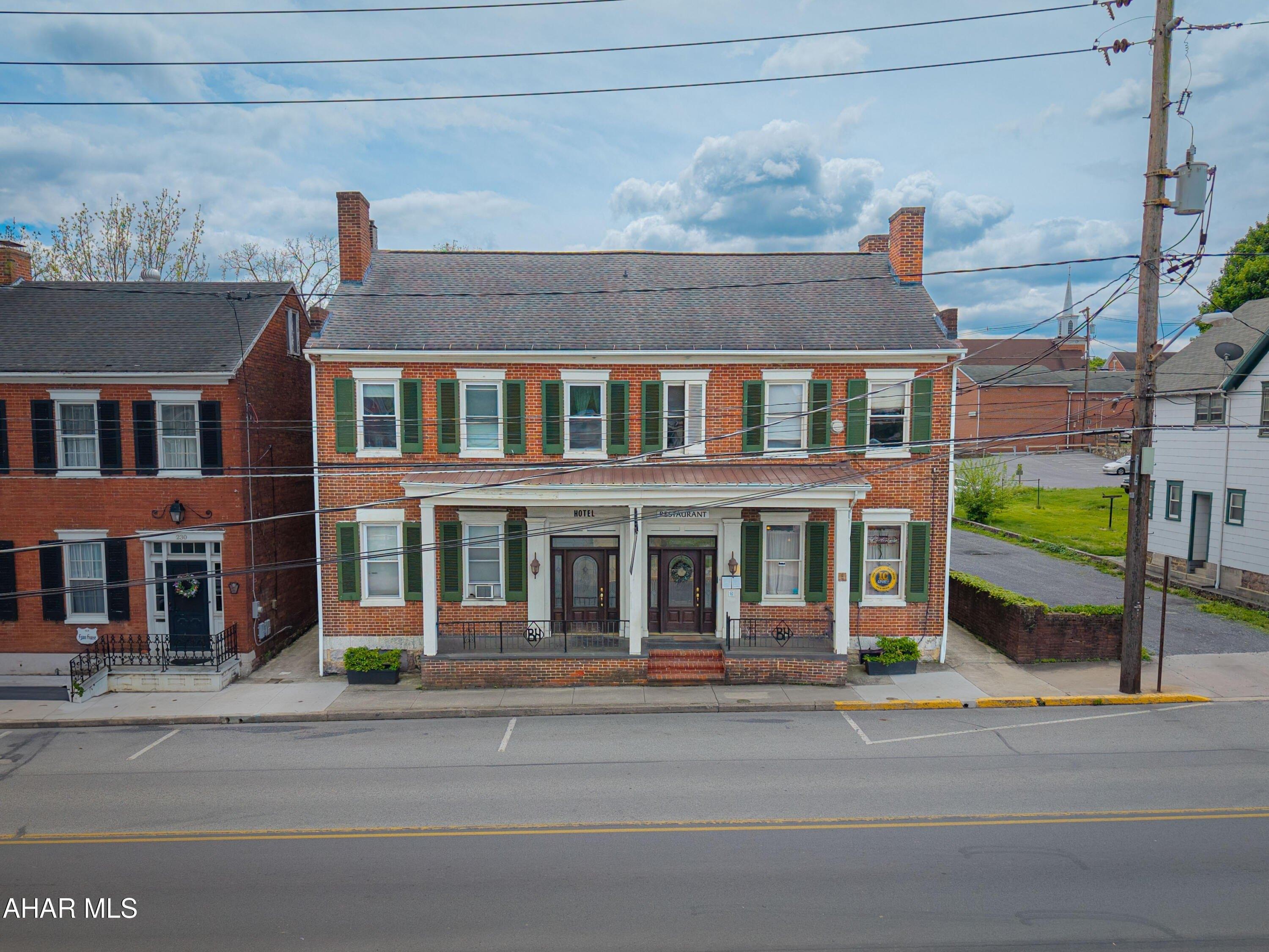 Property Image for 224 E Pitt Street