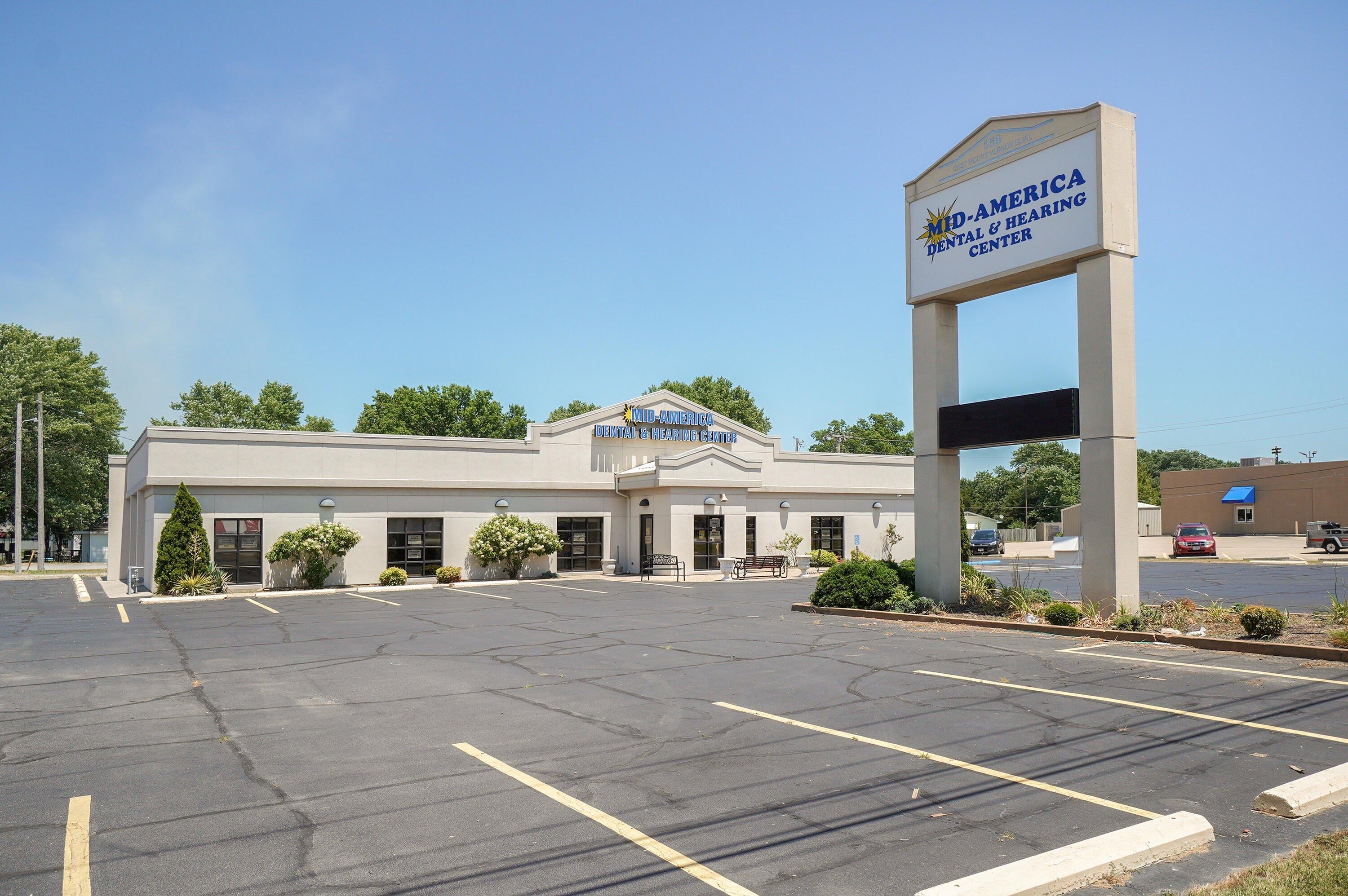 Property Image for 560 E Mt Vernon Boulevard