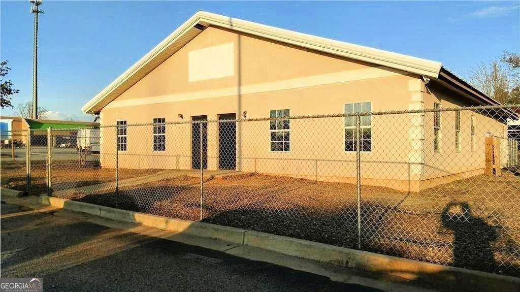 Property Image for 3180 Atlanta Highway