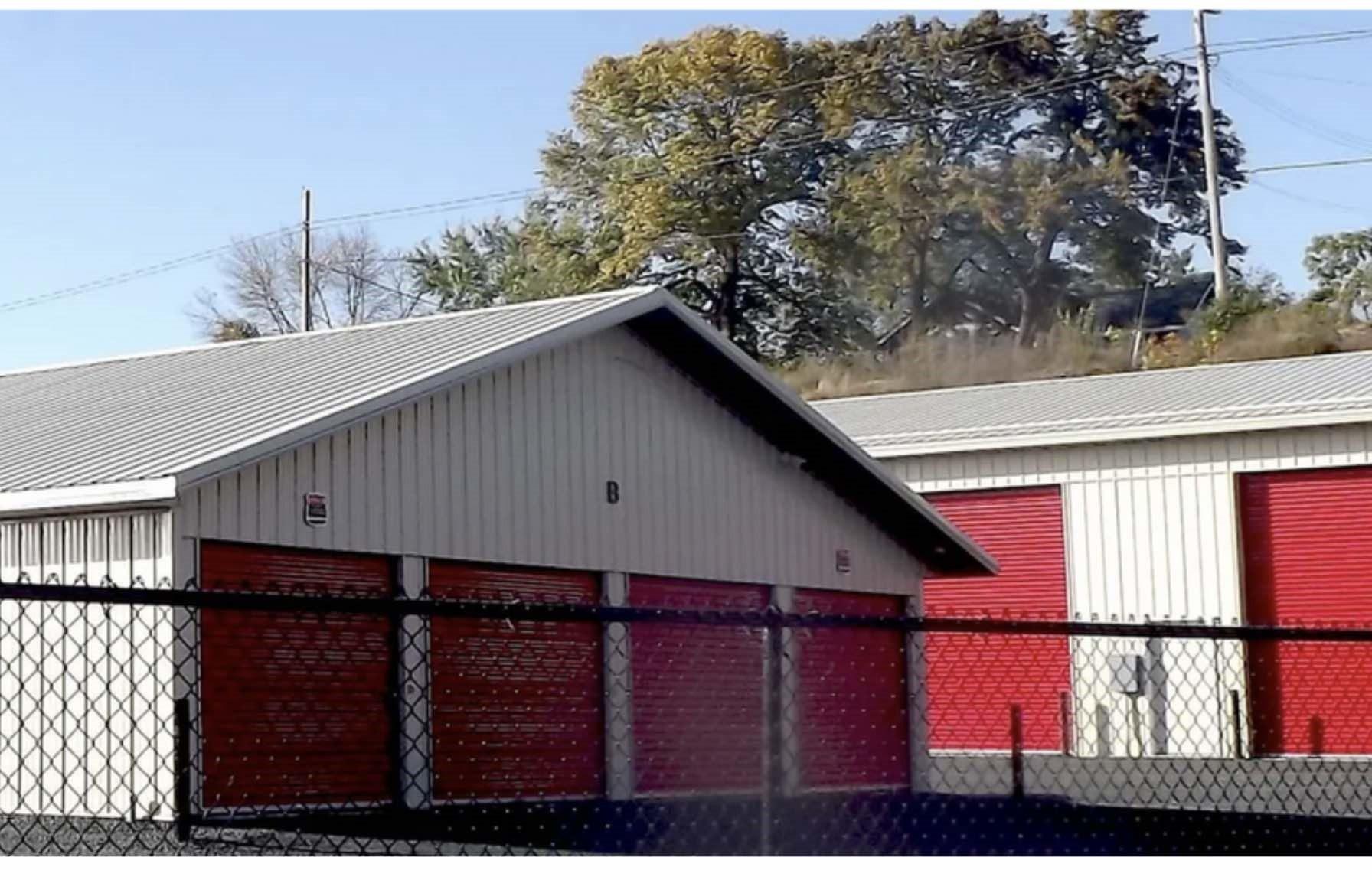 Property Image for 631 E Madison Street