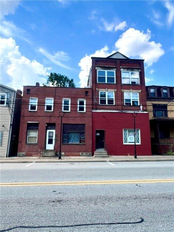 Property Image for 366 Broadway Street