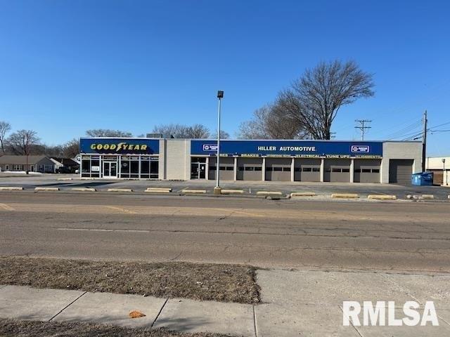 Property Image for 2595 S MACARTHUR Boulevard