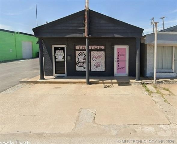 Property Image for 317 S Lynn Riggs Boulevard