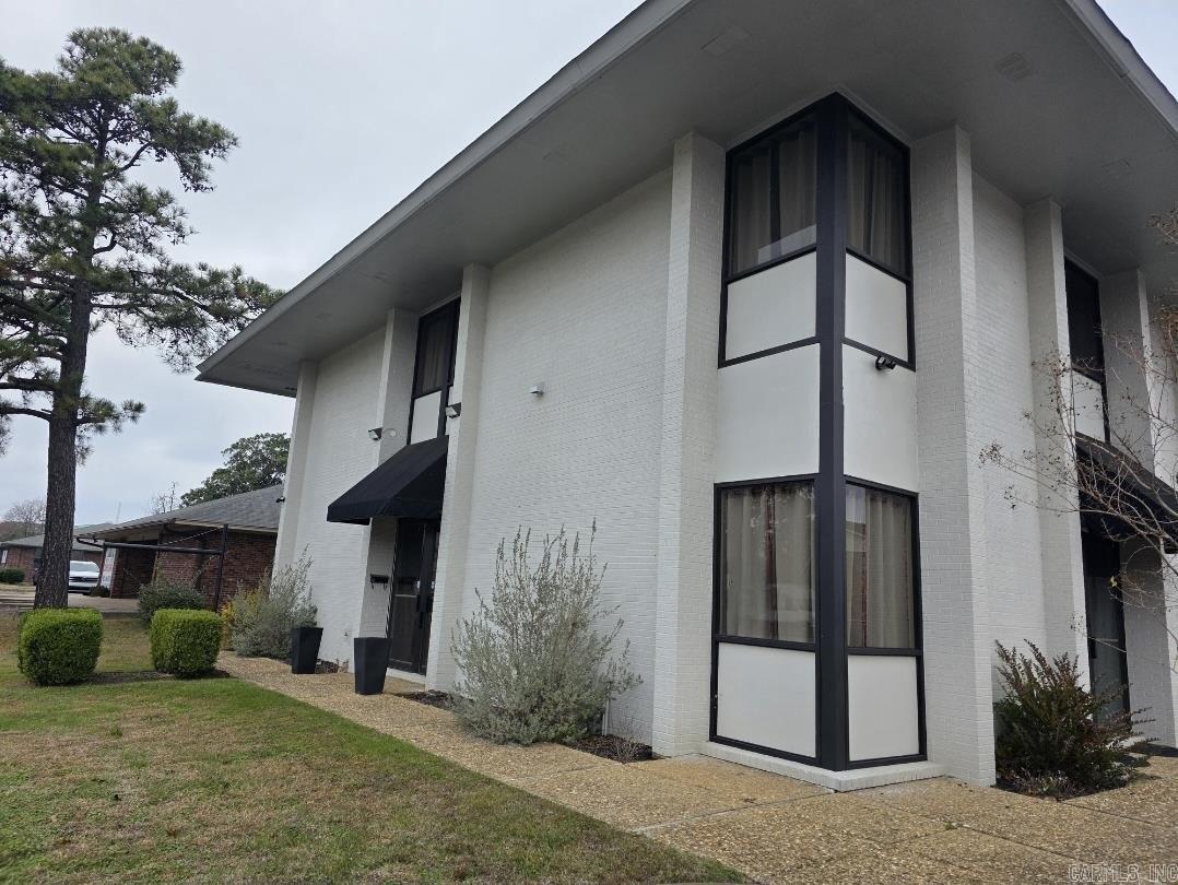 Property Image for 10002 W Markham Street #1