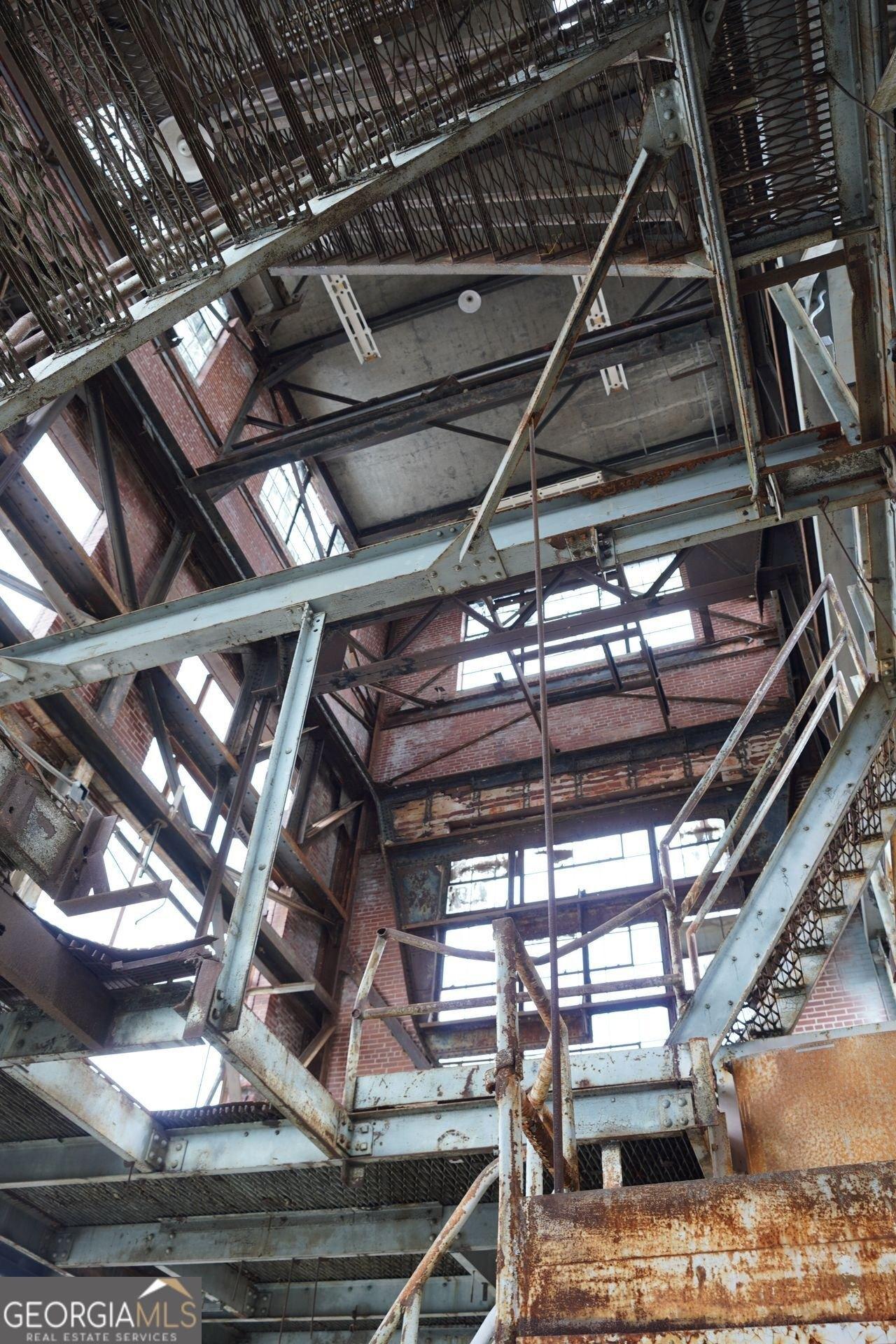 Dempsey Auction's Spring Multiparcel Sale - Dempsey Auction Company, image size:1280x1920