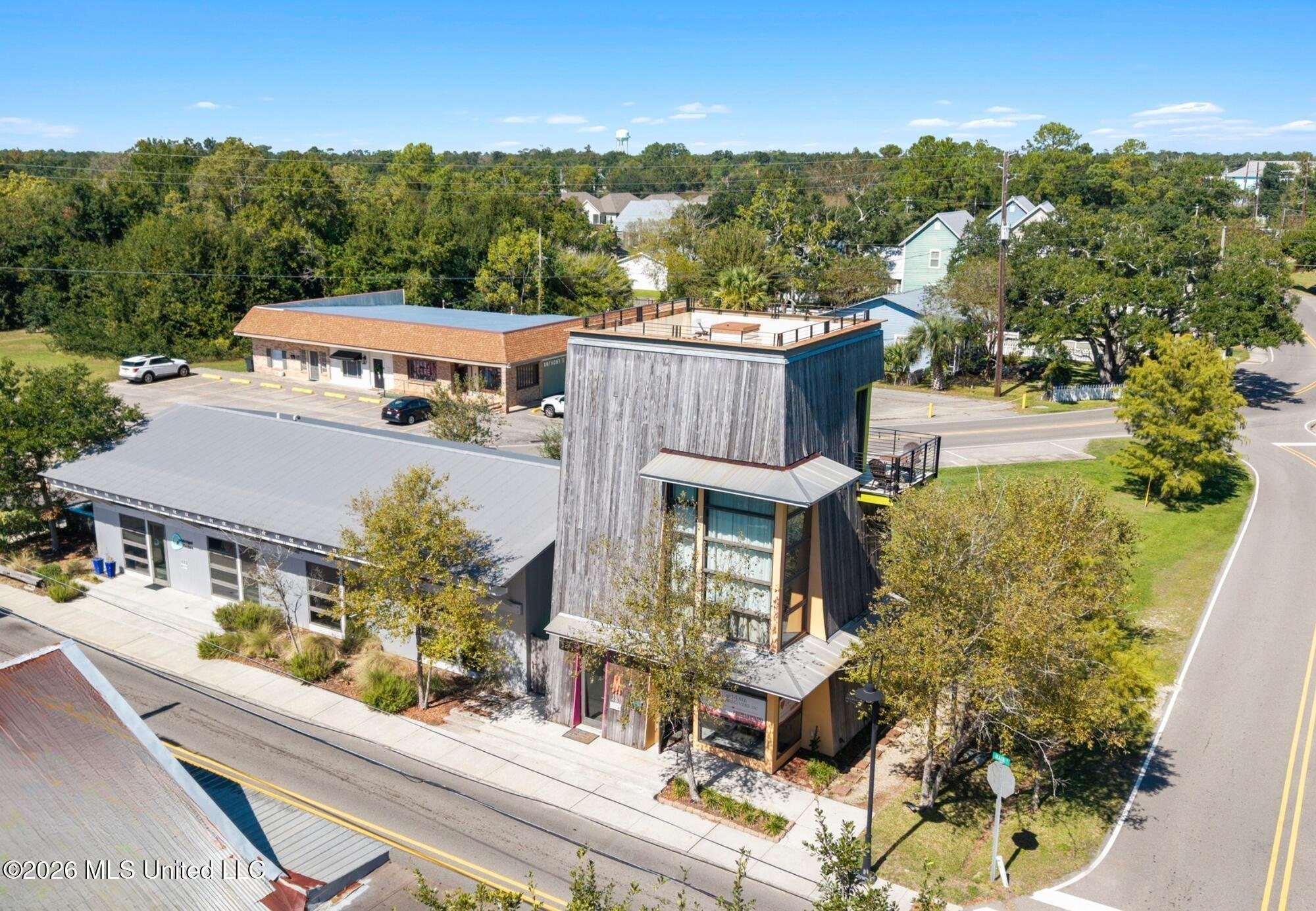 Property Image for 443/441 Main Street