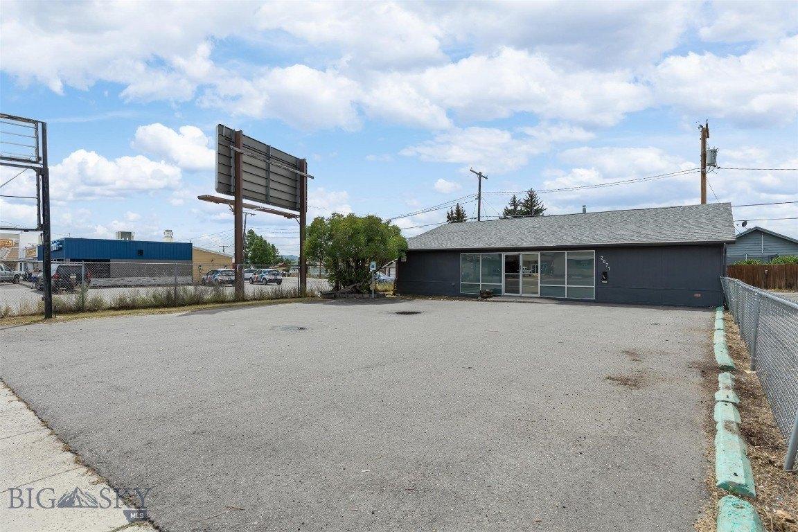 Property Image for 2071 Harrison