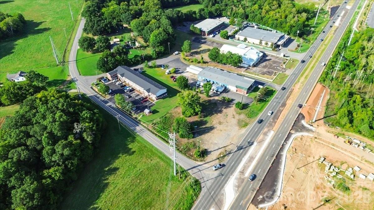 Property Image for 2701 Concord Farms Road
