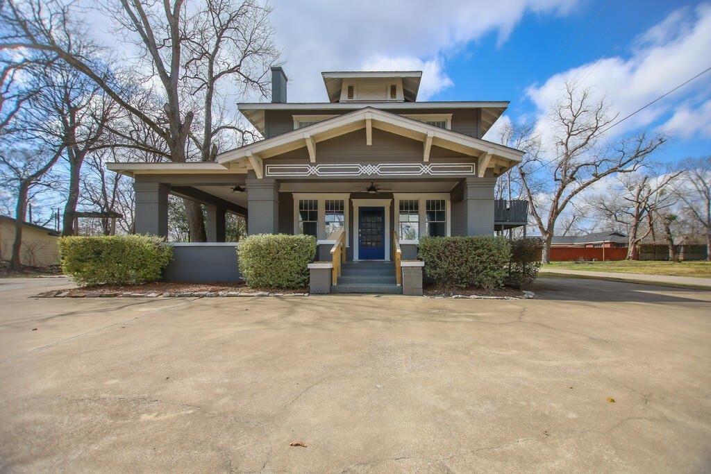 Property Image for 207 Raguet Street