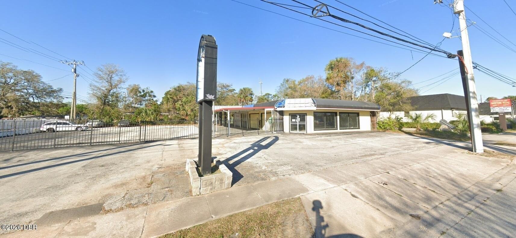 Property Image for 82 N Yonge Street