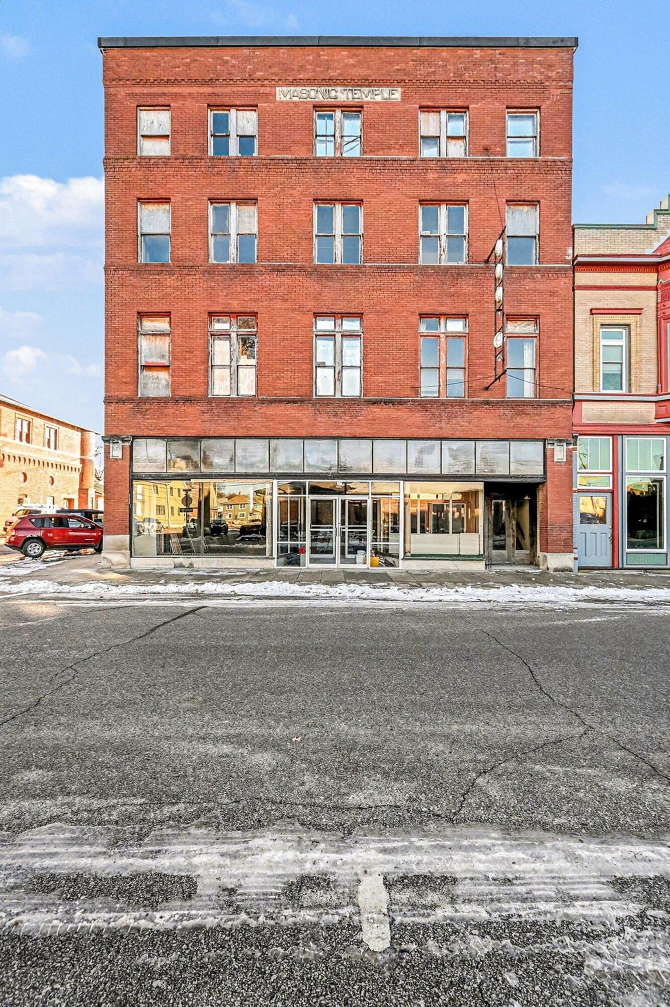 Property Image for 422 E COOLBAUGH Street