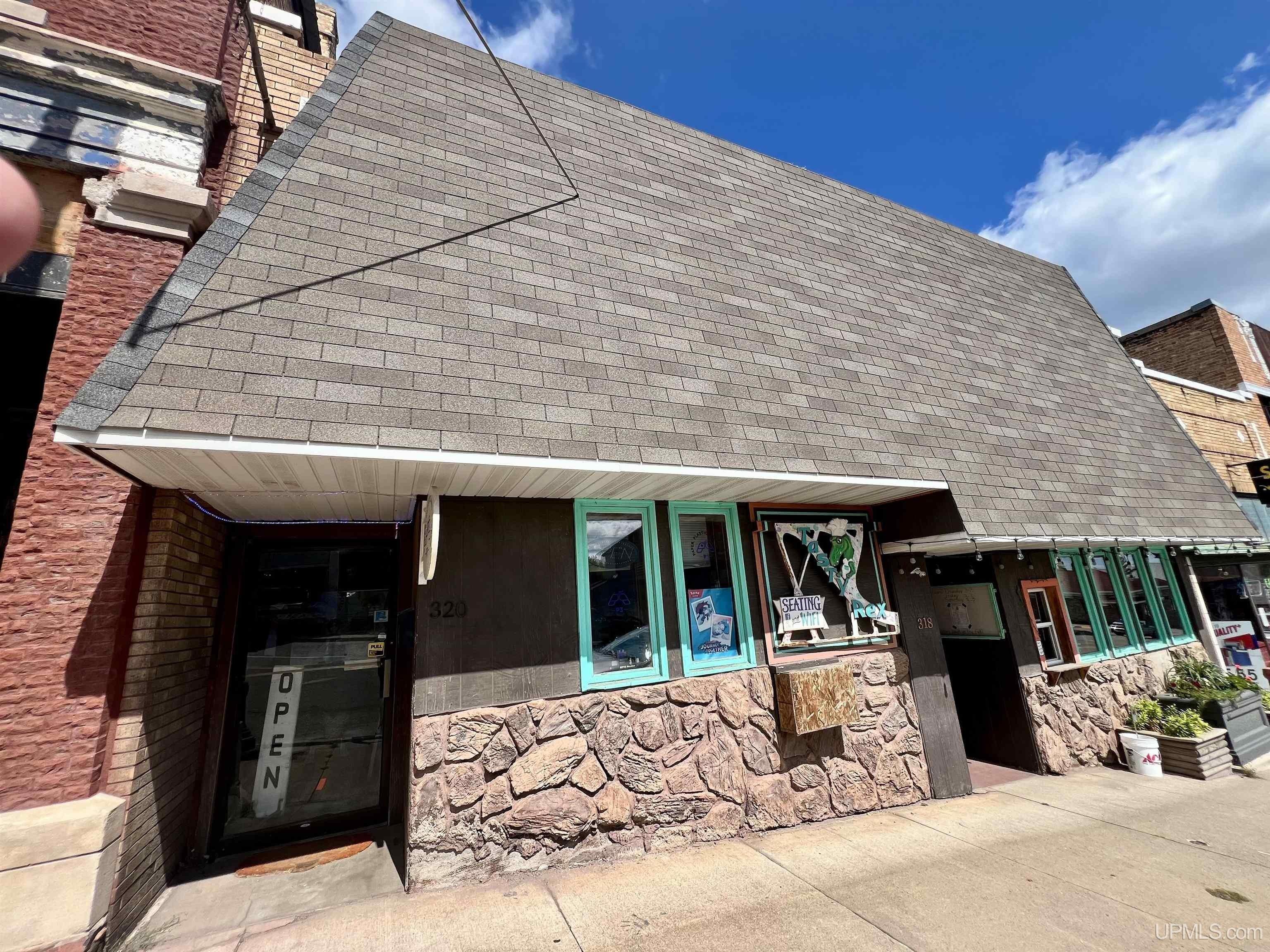 Property Image for 318 Superior Avenue