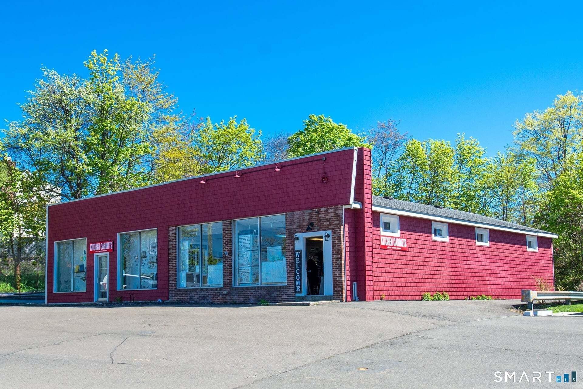Property Image for 635 W Main Street