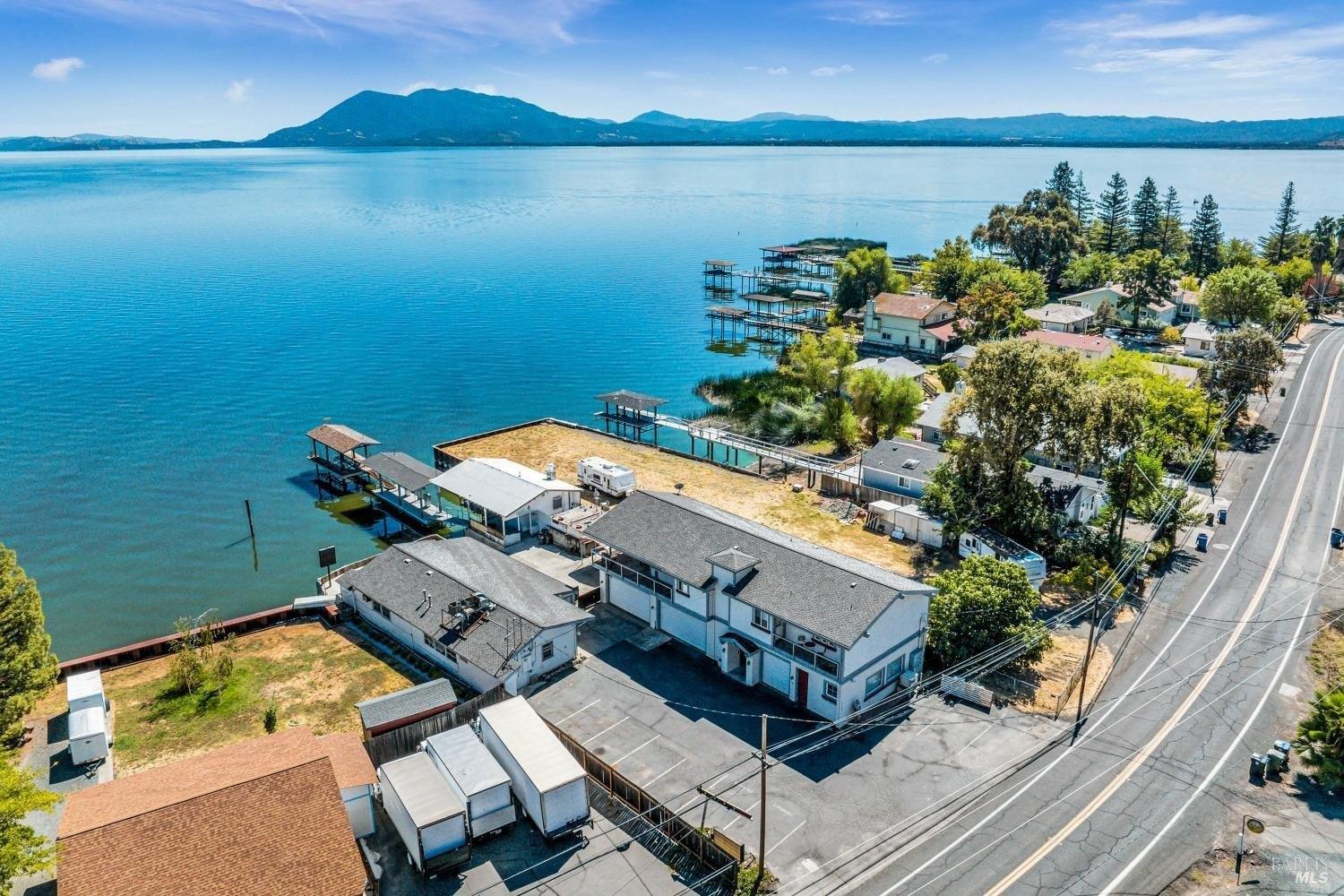 Property Image for 3740 Lakeshore Boulevard