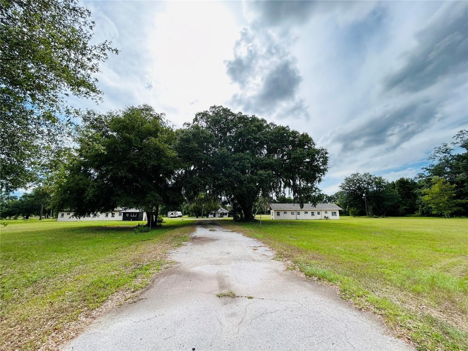 Property Image for 8010 Se Us Highway 301