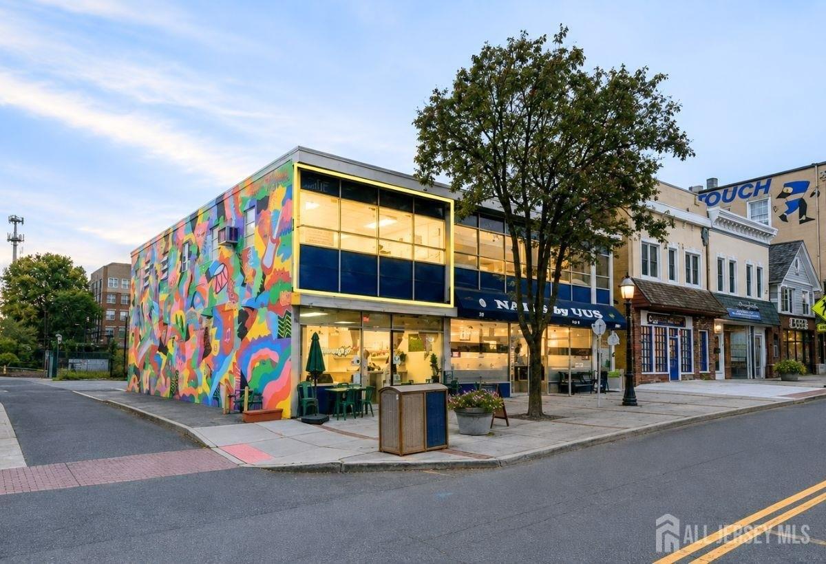 Property Image for 385-389 Main Street