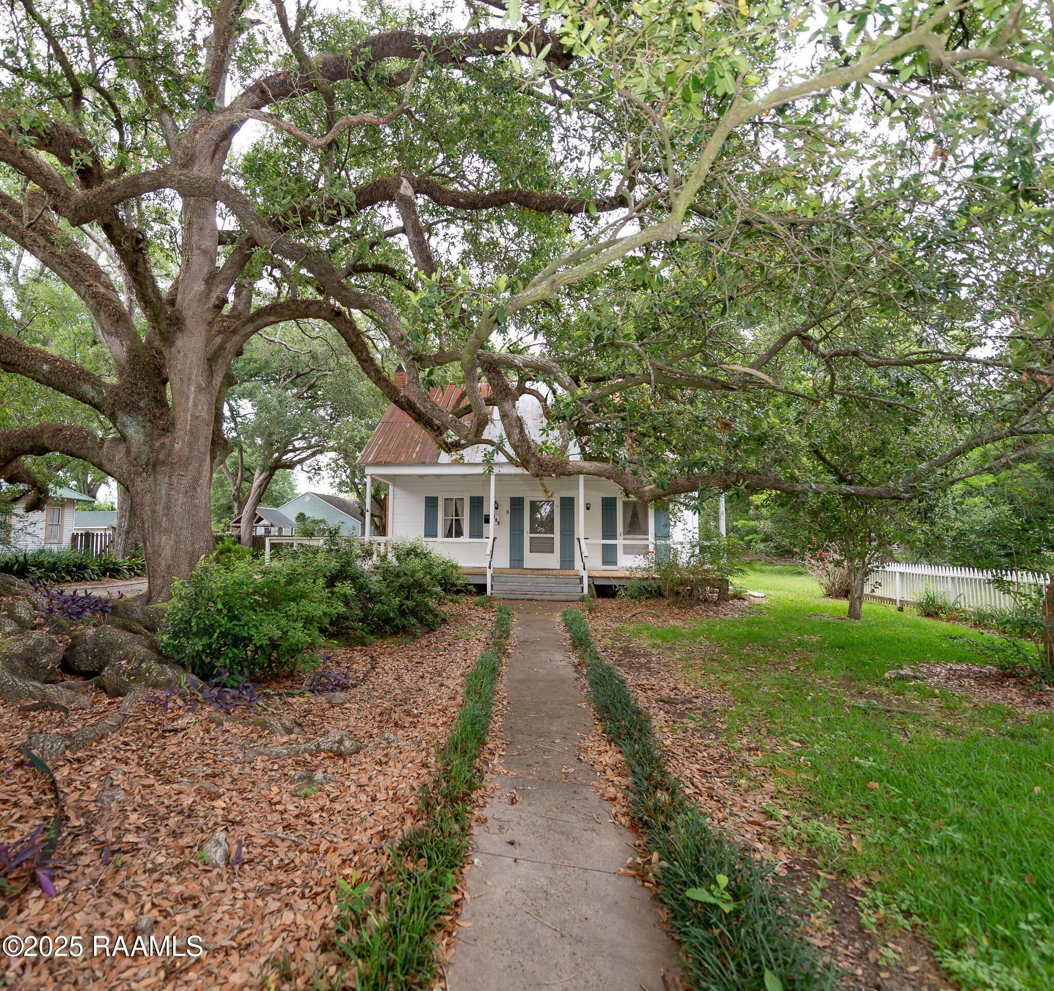 Property Image for 609 E Main Street