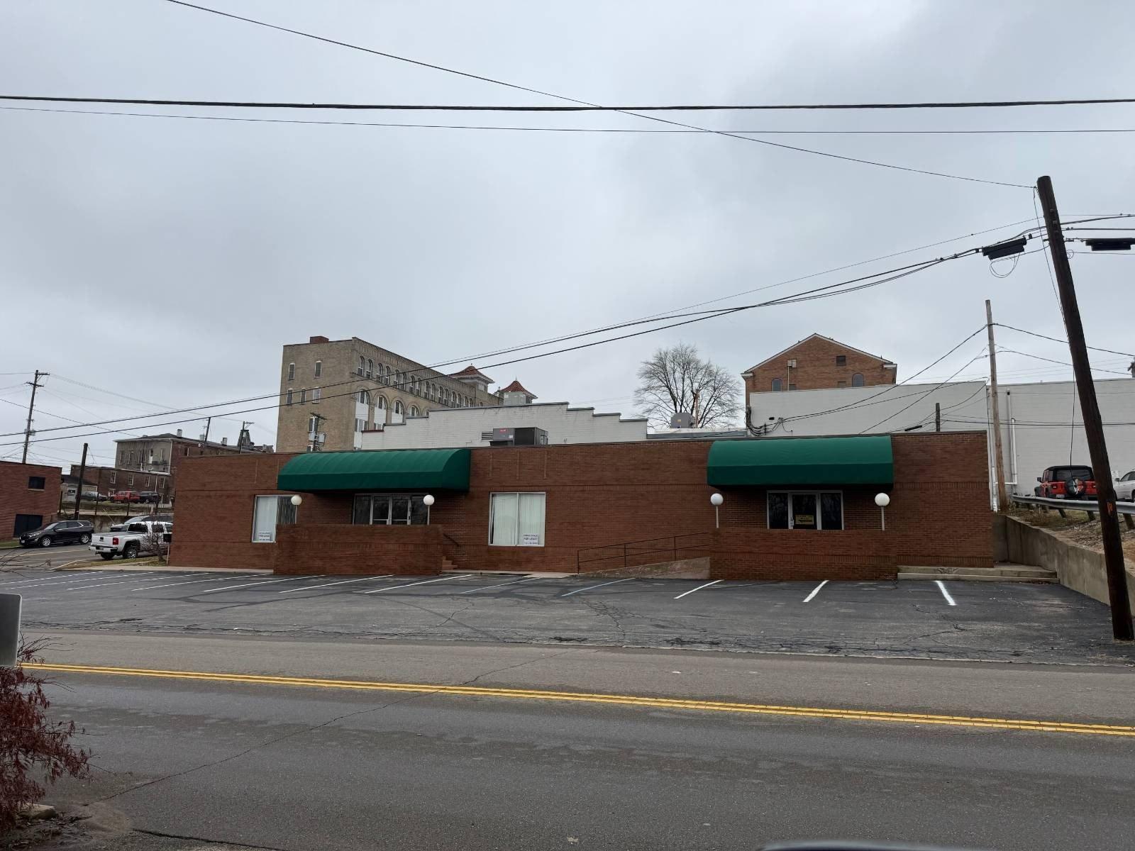 Property Image for 317 Broadway St