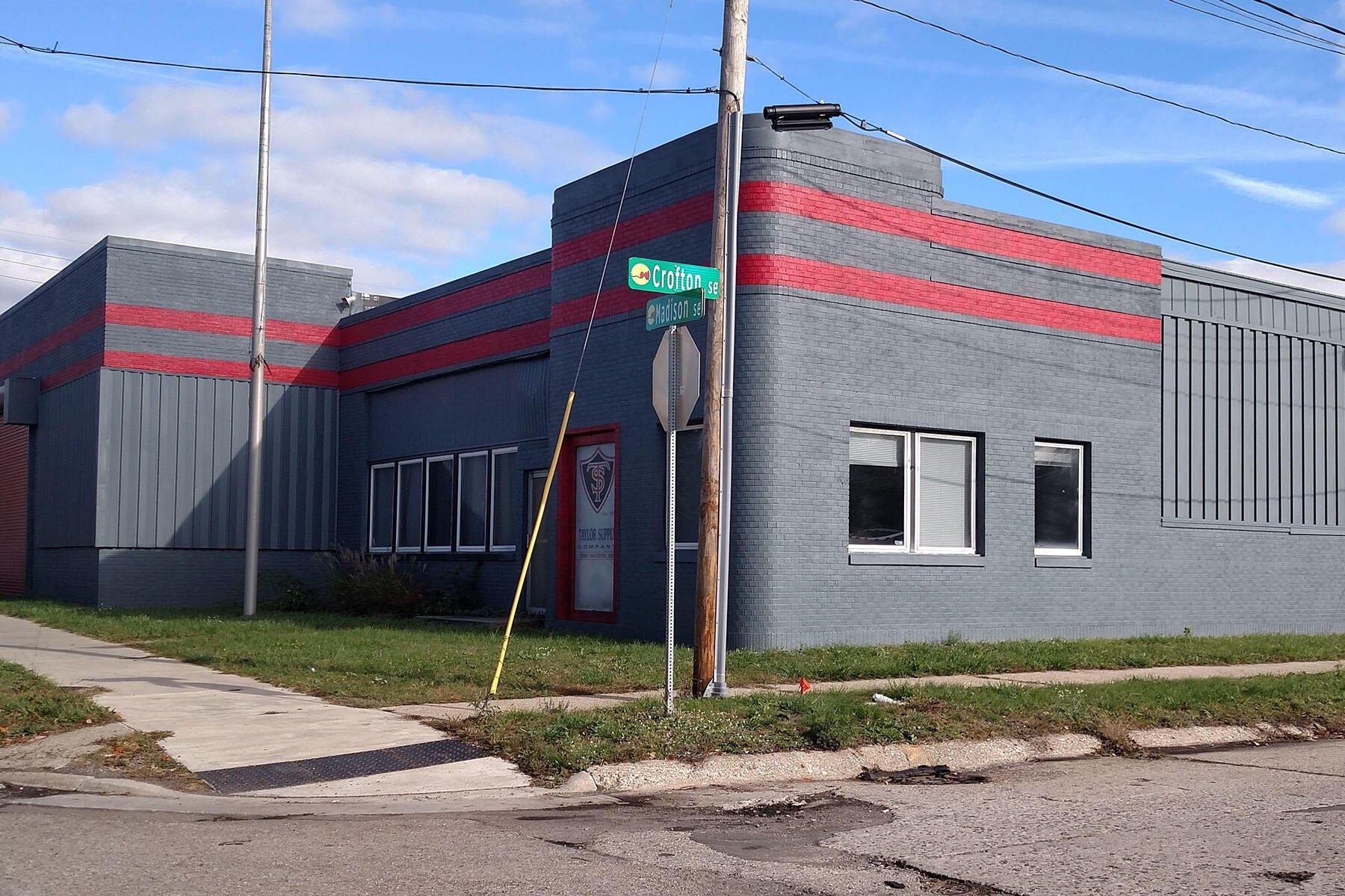 Property Image for 1590 Madison Avenue SE