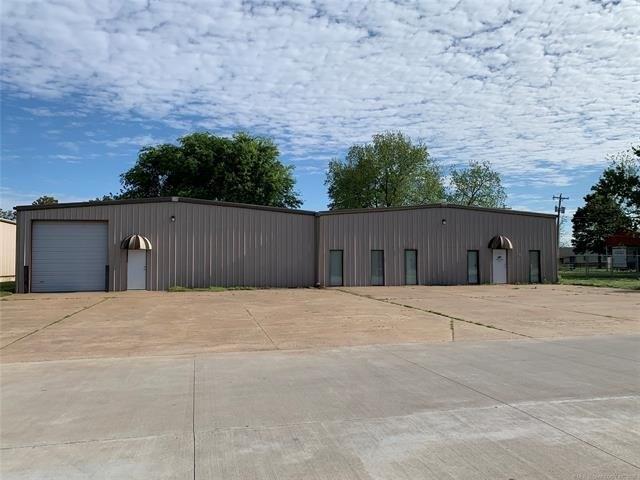 Property Image for 605 W Needles Avenue