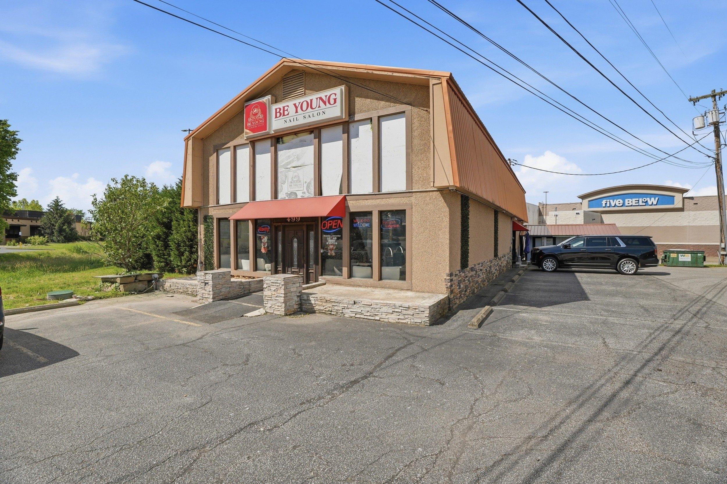 Property Image for 499 Grand Central Ave, Vienna, WV 26105