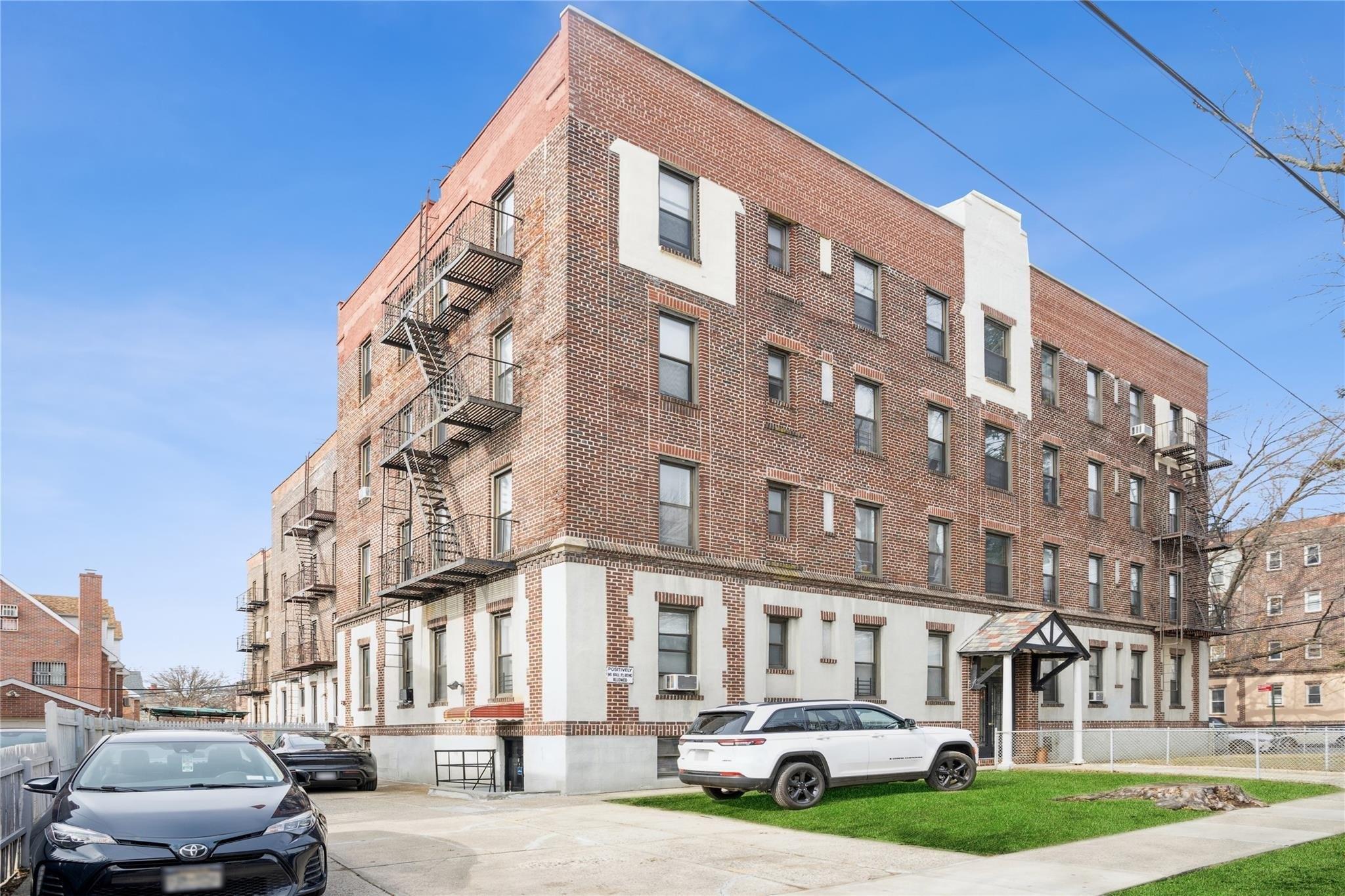 Property Image for 158-16 Sanford Avenue